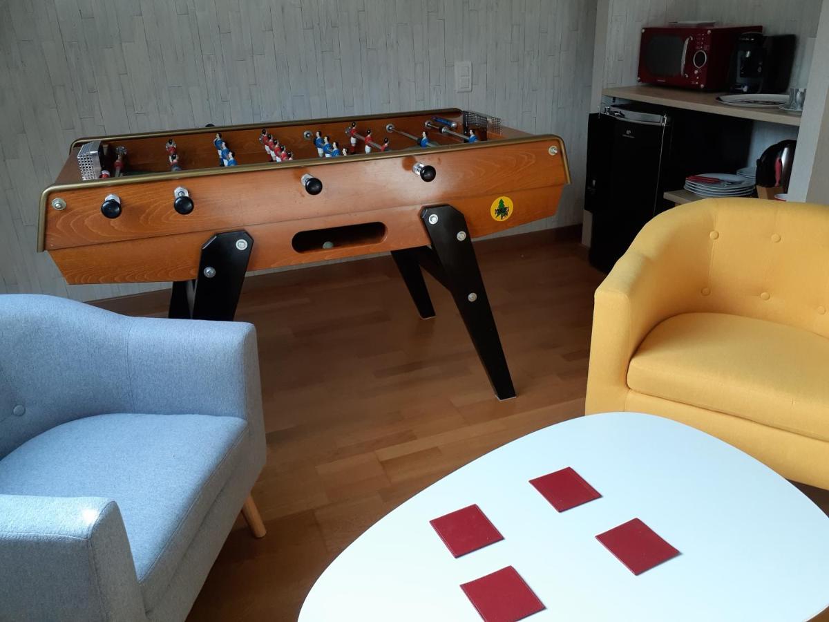Chambre Au Nuit Etoile Et Jacuzzi Prive Panzió Pleuven Kültér fotó